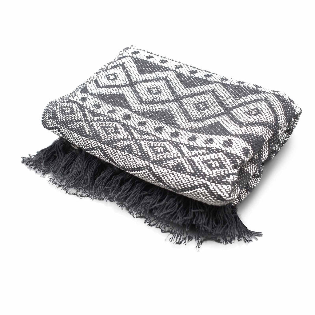 Grey Geometric Cotton Throw — 125 × 150 cm